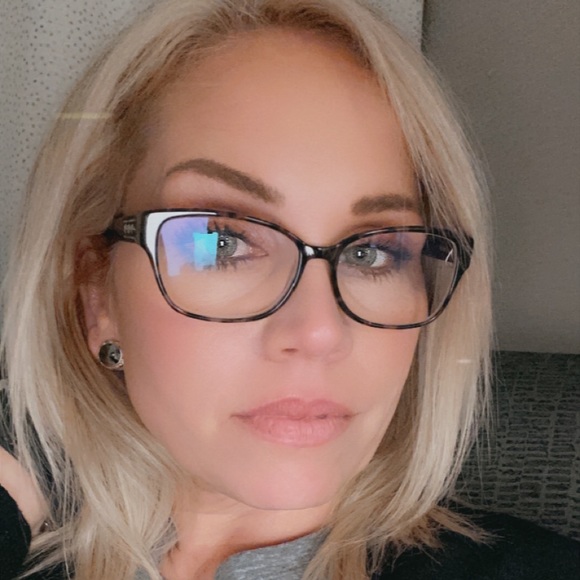 Meet the Posher - Picture 2 of 3